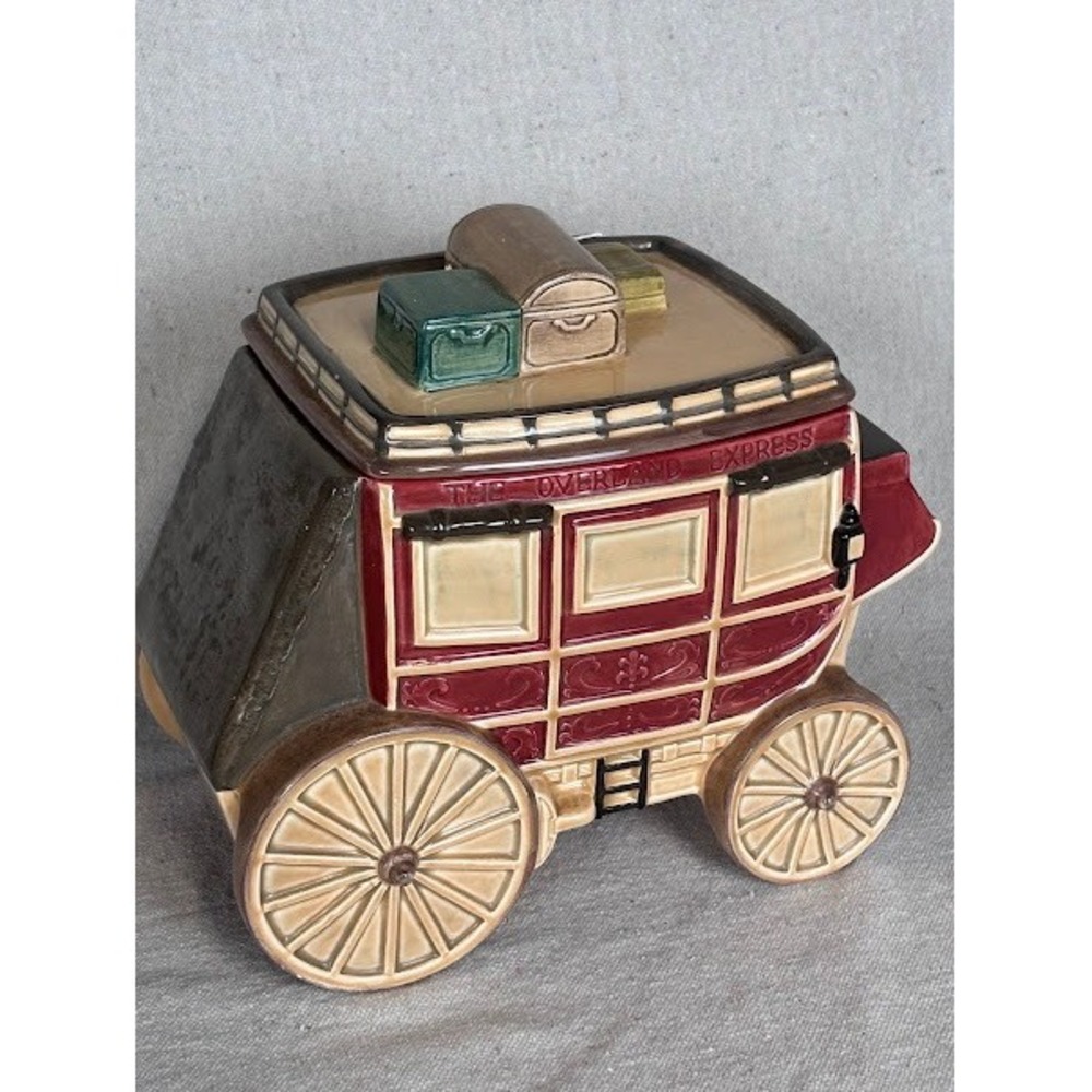 Vintage Overland Express Stagecoach Ceramic Covered Box H&HD 1992 Mexico READ